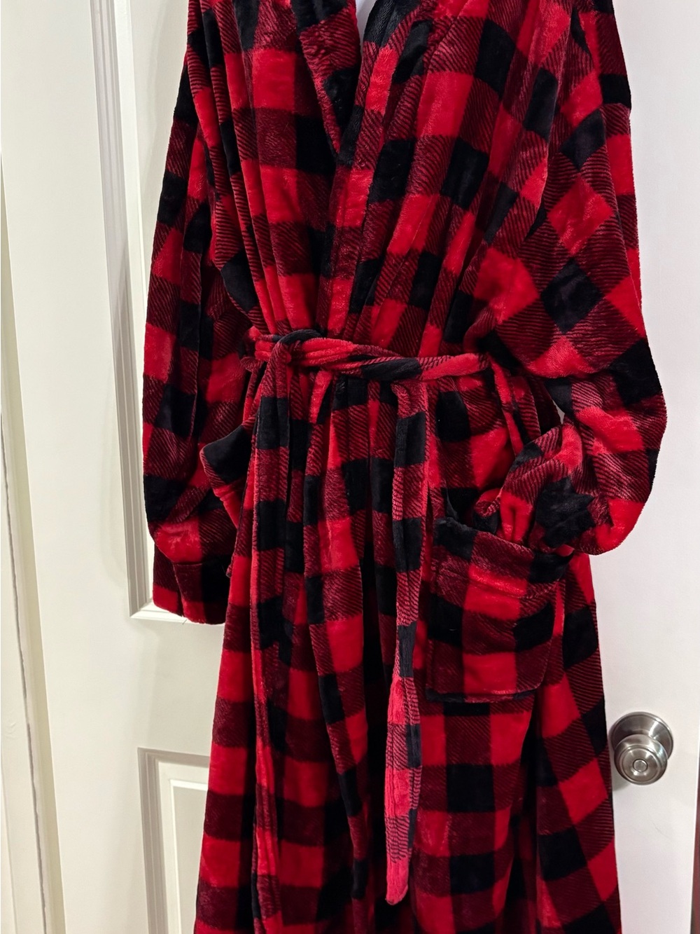 Plush Shawl-Collar Robe in Red & Black Buffalo Plaid